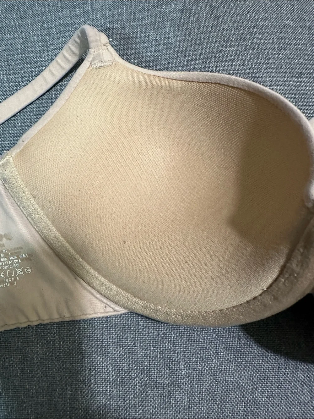 SKIMS Beige Padded T-Shirt Bra - Size 34B or 36A - Picture 6 of 7